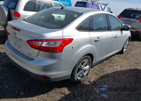 2014 Ford Focus Se z USA, uszkodzony, nr VIN 1FADP3F22EL347901